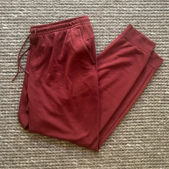 NEW! Nike Training Primary Fleece Dri-FIT UV Performance Joggers - Picture 3 of 17